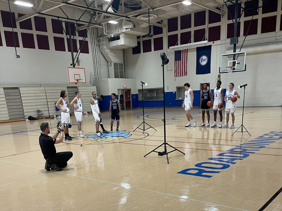 DSLCCBasketball's tweet photo. Huge thank you to @rettig_co for making Media Day a success for the guys! #DSLCC #Roadrunners #NJCAA #REGION10 https://t.co/ZQocS9zhoO