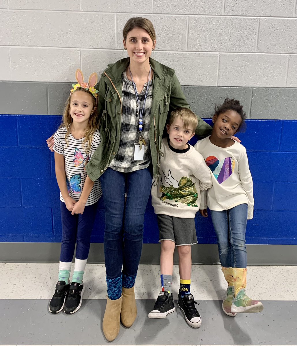 “Socking” it to drugs with these 1st graders on crazy sock day 🧦 #RedRibbonWeek2021
