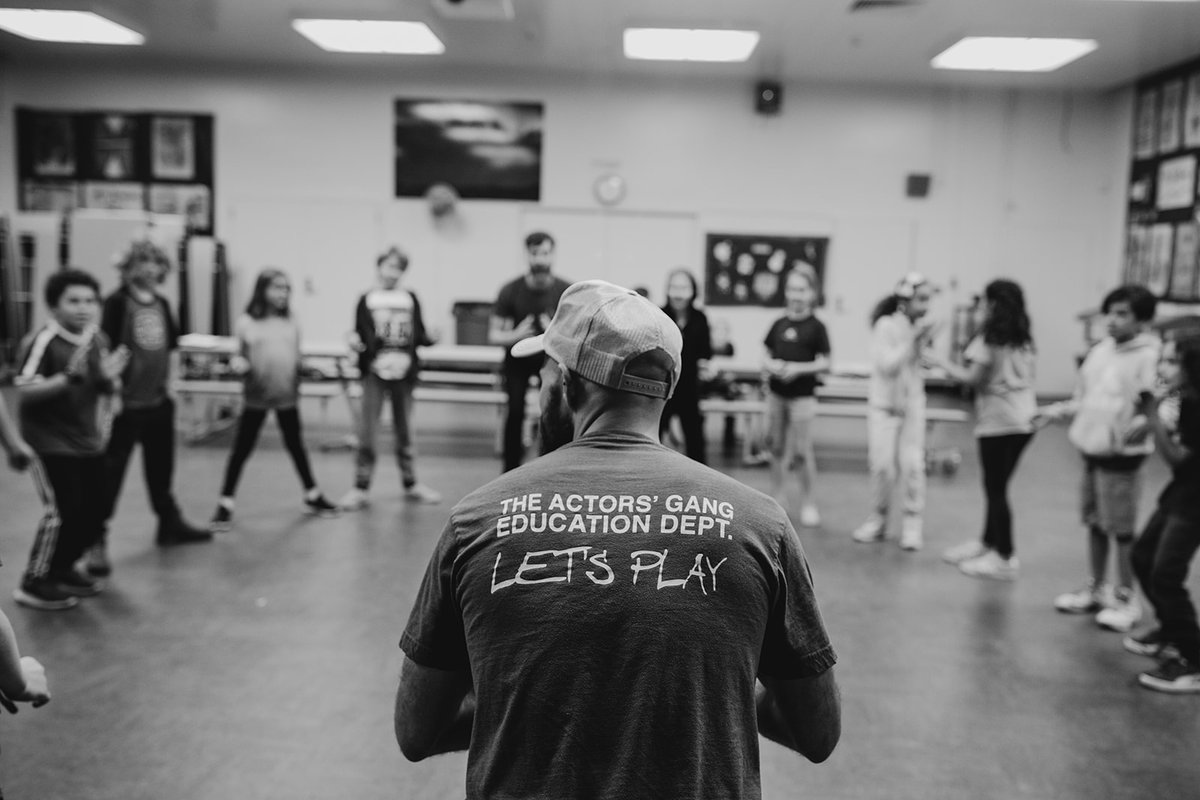 Our dedicated teaching artists are committed to engaging students in social emotional learning every day in our integrated arts programming! 

#TheActorsGang #LosangelesArtist #losangelestheater #communityled #prisonproject #nonprofit #changinglives