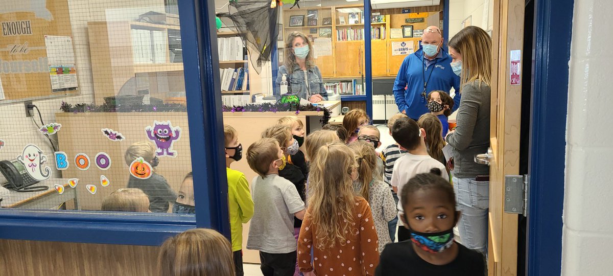 Our JK/SK’s were so excited to go on a field trip to visit some community helpers today. We boarded the bus and drove around the school to visit the new librarian, Ms. Bell and Mr. Arkwright in the office and Ms. Faye, who keeps our school spotless💙 <a href="/FenelonTownship/">Fenelon Township PS</a>