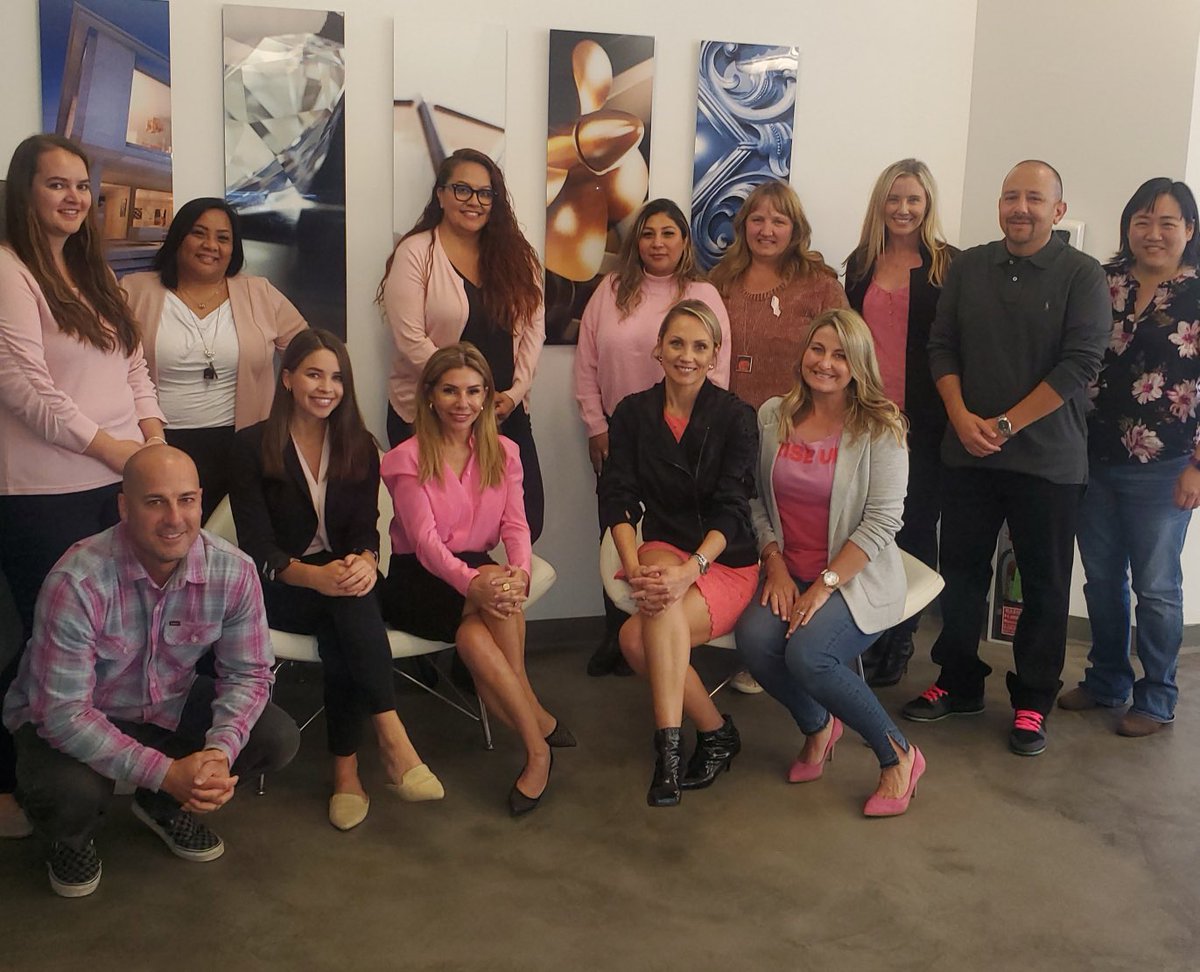 LupeErwin's tweet photo. Back to work and loving every moment of it 💕#team #BreastCancerAwarenessMonth #WGB #pureinsurance #loveyourinsurance https://t.co/gqMM97v5D6