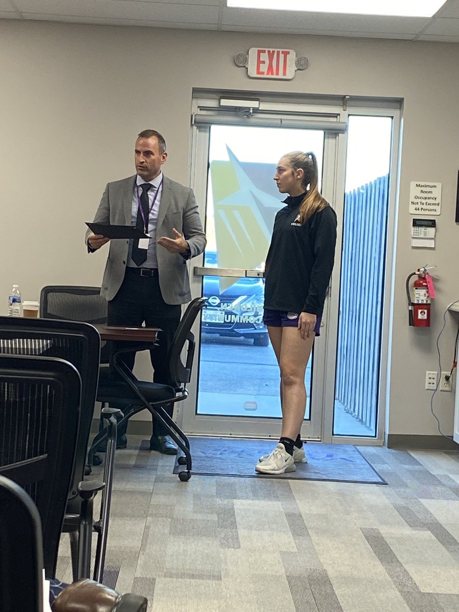 Aviator Achievement Award for <a href="/evan_neely20/">Evan Neely</a> ! Well deserved recognition for an all time great keeper in @VB_Girls_Soccer history! 

#WeAreAviators #Flying1stClass