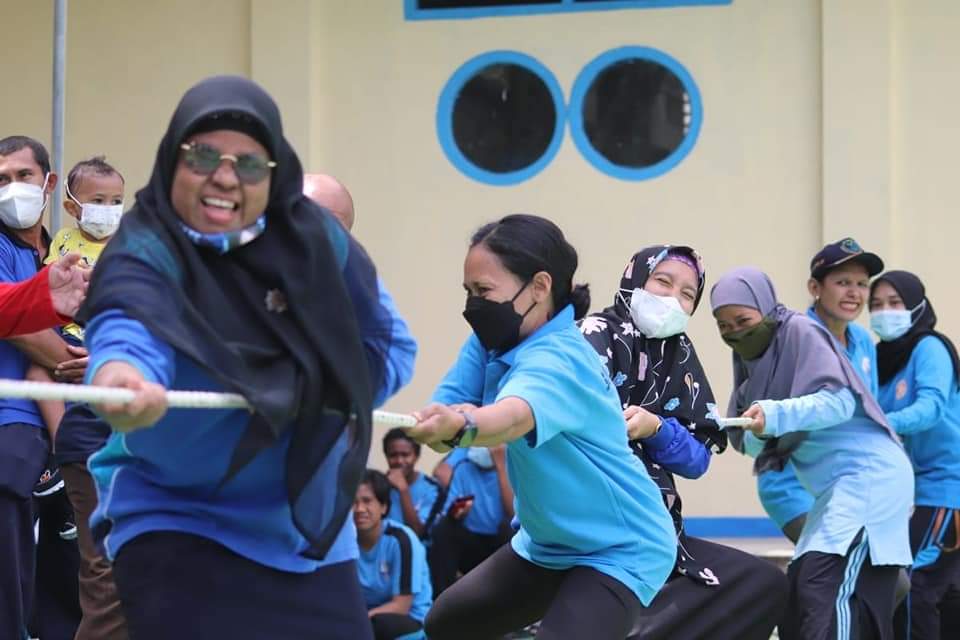 BRSDMSUPMSorong's tweet photo. #HUTKKP22 SUPM Sorong juga dimeriahkan dengan lomba-lomba menarik, seperti tarik tambang, voly, futsal, kebersihan lingkungan, asrama, kelas, dll.. 
@Erni_Kristina 
@brsdm_kp https://t.co/9q7WWm8sEj