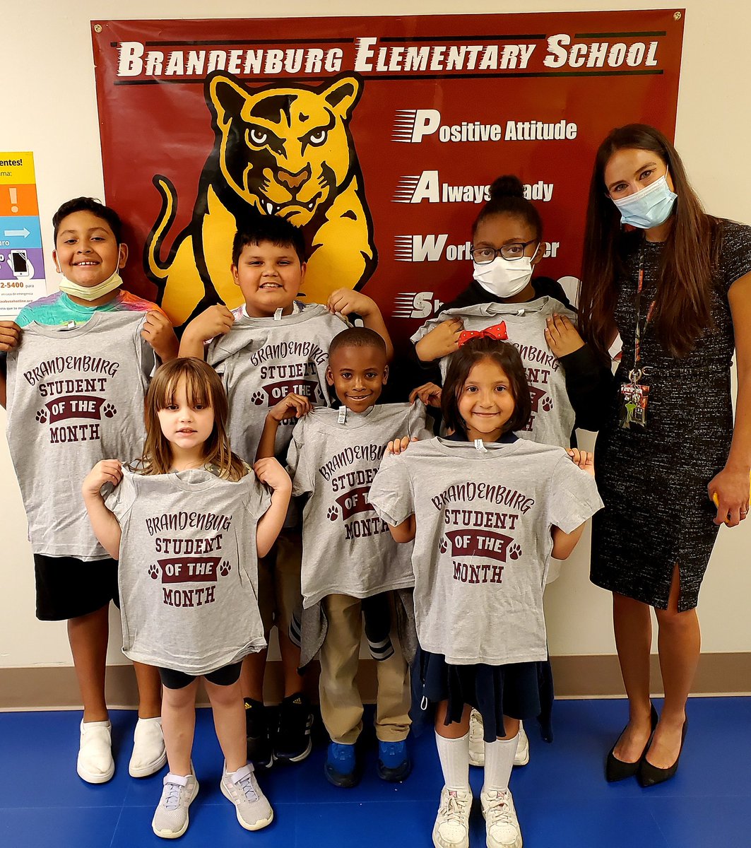 BburgCougars's tweet image. Celebrating our October Student of the Month students! They will be on the announcements &amp;amp; the marquee and will recieve a wristband, certificate and treats! Congratulations to each student!🏫👧🏻🎉👦🏽🥳 @IrvingISD #WeRISEIrvingISD