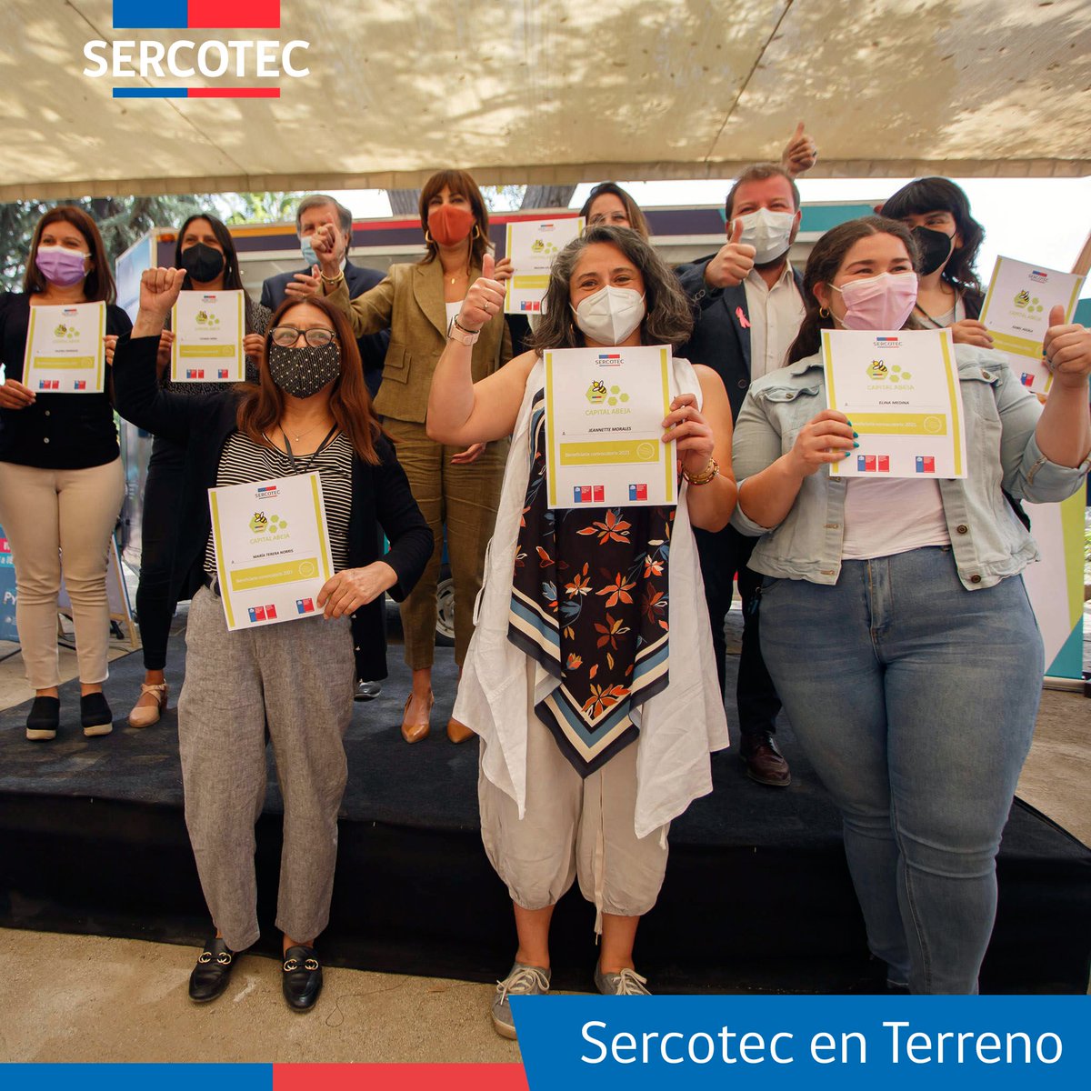 En esta ocasión se dio inicio al “Día de Género e Inclusión” y se realizó la ceremonia de certificación de los fondos concursables #CapitalAbeja🐝 y Formalízate de la Región Metropolitana.¡Sigue el hilo! 👇🏻