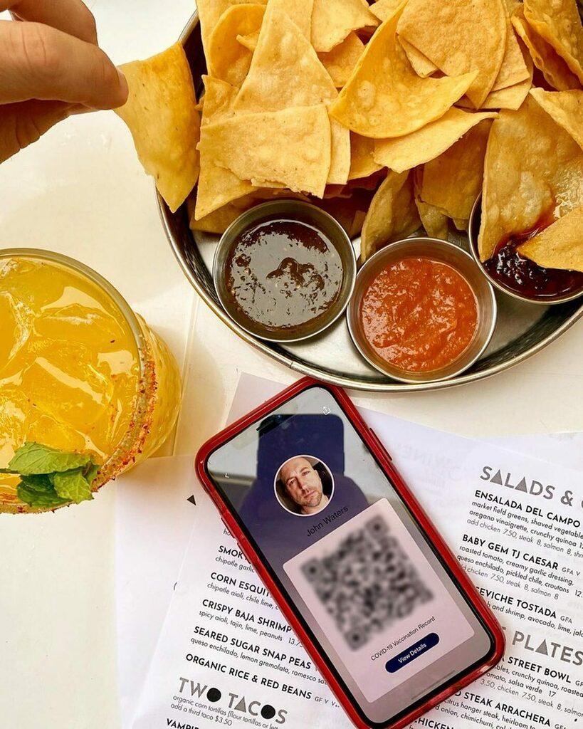 LAFoodie's tweet photo. Pro-tip: use @opentable for reservation &amp; @clear to flash that vaccination. [AD] The #ClearApp keeps your vaccination proof at your fingertips so you can grab @socalorestaurant chips &amp; trio salsa in the other 🙌🏽 #santamonica. Made a happy hour rez w/ #op… https://t.co/JZb2GdmQUd https://t.co/QDSHDYdDTC