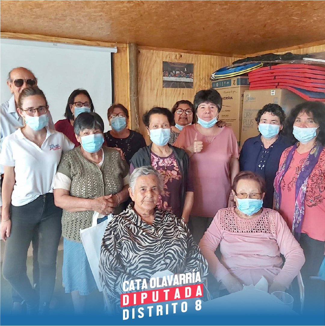 cataolavarria's tweet photo. Con mis amigas del Club de Adulto Mayor “Nuevo Amanecer” de Lo Castro, #Lampa. 
Hablamos de la necesidad de que avance el proyecto del nuevo Hospital de la Zona Norte, de sus problemas de conectividad y más. 
Mi compromiso es aportar para construir un país más justo para todos 🙌🏻 https://t.co/yKd44dmXlp