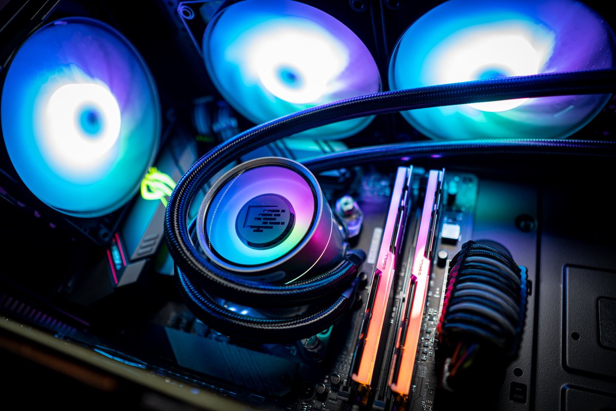 StinceBuilt's tweet image. A ton of beauties like this one are on their way out! 🔥

Who's Next!? ✅
stincebuilt.com/lets-build

#StinceBuilt #CustomPCs