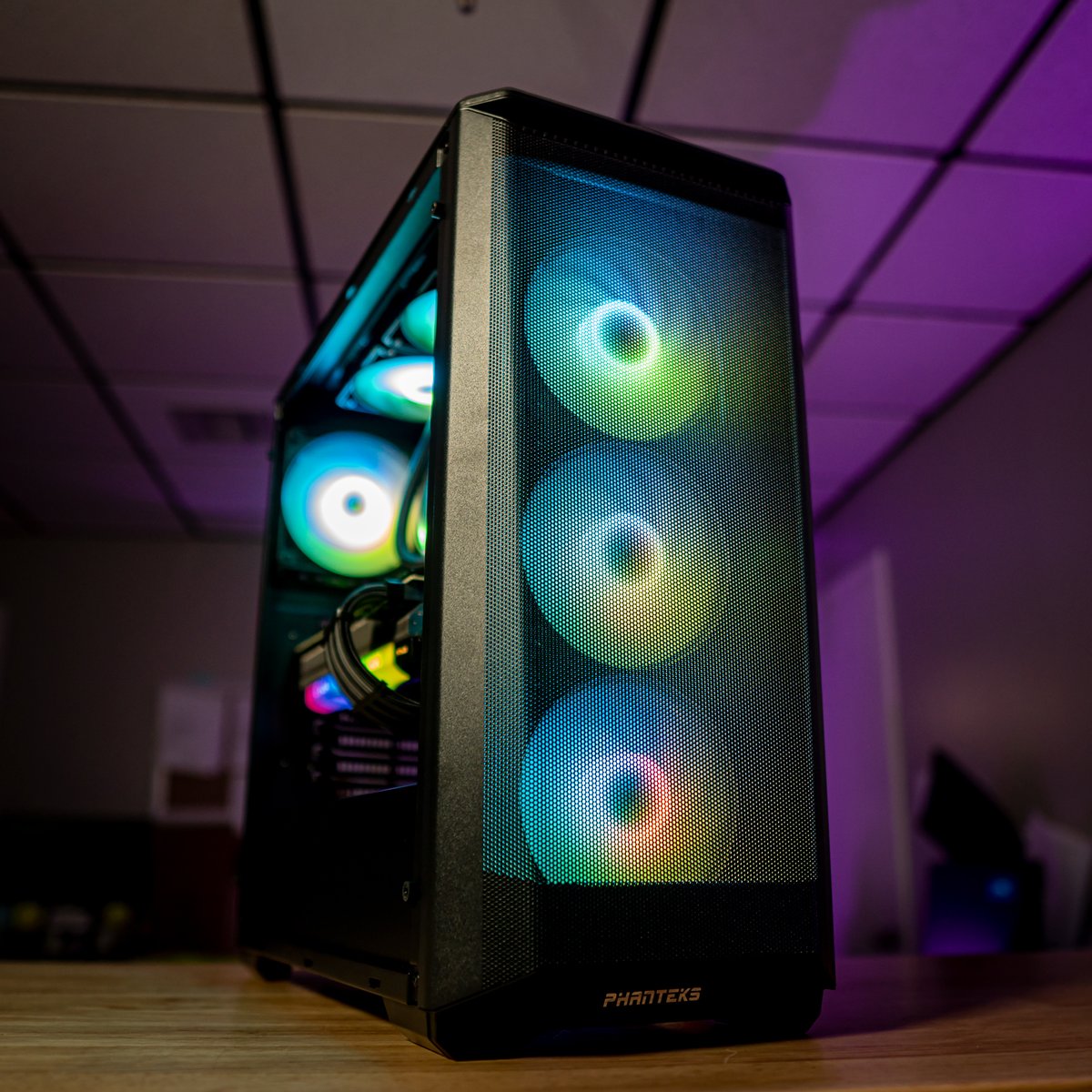 StinceBuilt's tweet image. A ton of beauties like this one are on their way out! 🔥

Who's Next!? ✅
stincebuilt.com/lets-build

#StinceBuilt #CustomPCs