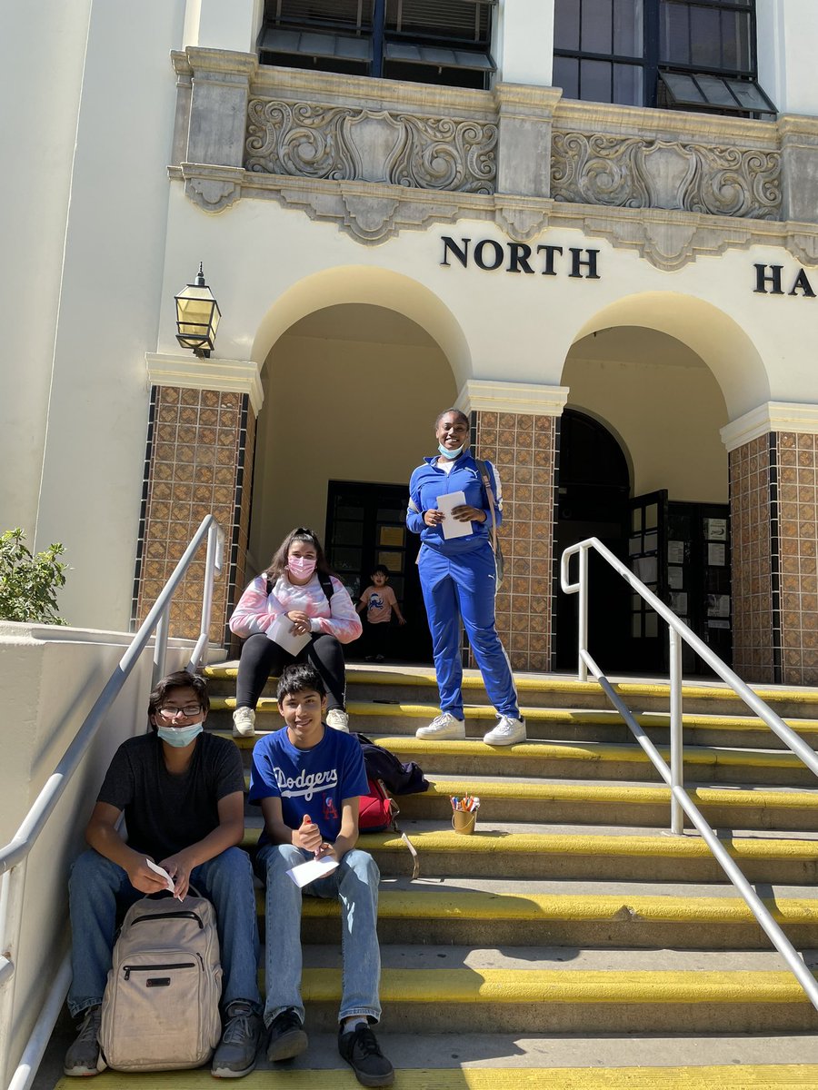 When the electricity goes out, but you take your class outside to write thank you notes and someone writes one to you! ❤️🖊🐯