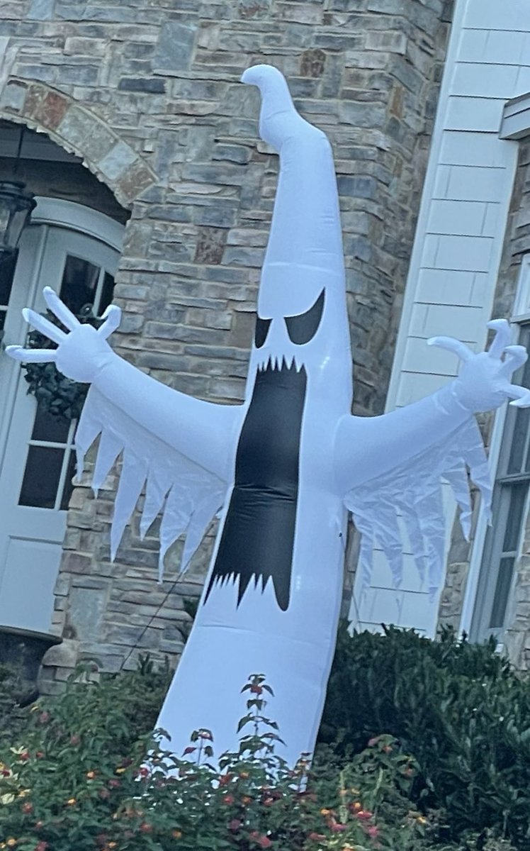 RealFalon's tweet photo. Neighbors new Halloween decorations reminds me of something……. 🤔🤨 https://t.co/FIJLZIIGWE