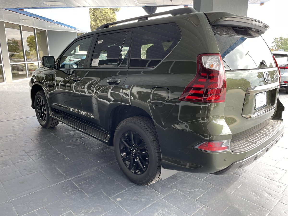 Here is the 2022 Lexus GX460 with the new Nori Green exterior