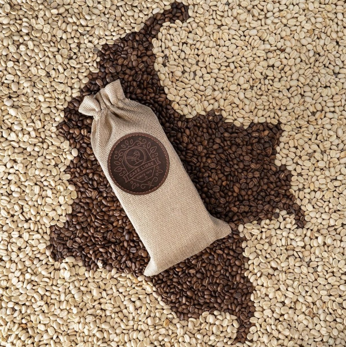 Libre es un café especial que representa la esencia colombiana 🇨🇴

Disfruta sus deliciosas notas a chocolate, miel, panela y caramelo.

🛍 Cómpralo ahora en latiendadelcafe.co

#LaTiendaDelCafe #BuenCafe #CoffeeLover #CafeEspecial #Libre #CafeLibre