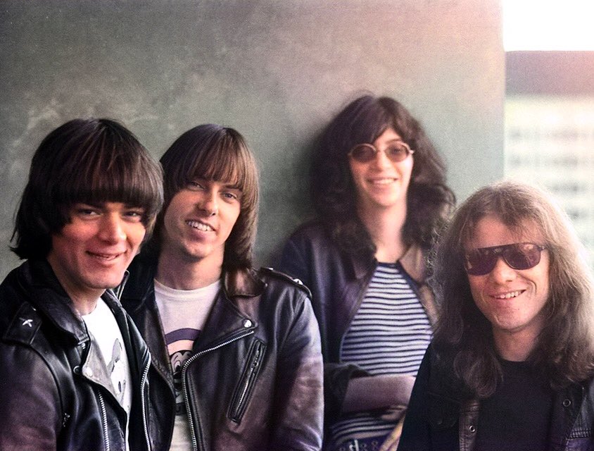 FansRamones's tweet photo. The New Yorker Theatre, Toronto, 1976, their first gig outside the US at the time. 
📸 Photo by Ralph Alfonso
#ramones #ramonesfans #joeyramone #johnnyramone #deedeeramone #tommyramone 
https://t.co/4J43vWdHc1 https://t.co/ePXdqr8FFS