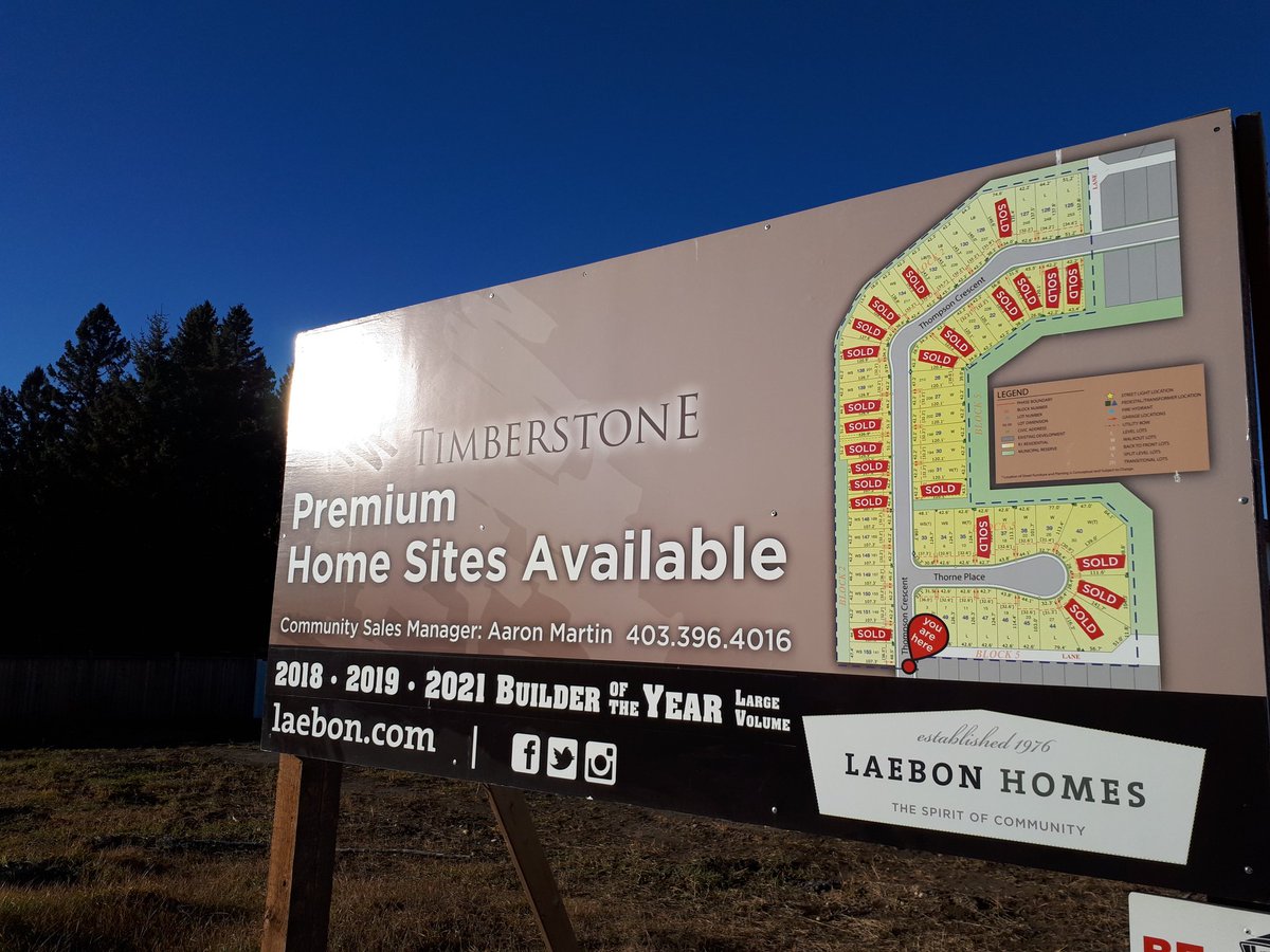 laebonhomes's tweet image. What a beautiful evening...Perfect for putting up Sold stickers in #Timberstone 🤗