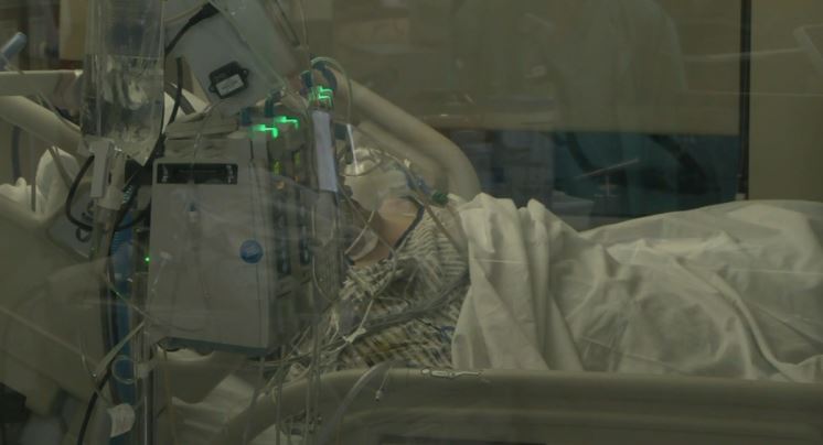 -108 PERCENT CAPACITY-

Larimer County ICU's are operating at 108% capacity. Vaccination rates have dropped from 4k/day to less than 100/day.

80% of #COVID patients are unvaccinated, 90%+ in ICU

Health director says hospitals may soon have to turn away patients.

@CBSDenver 6pm