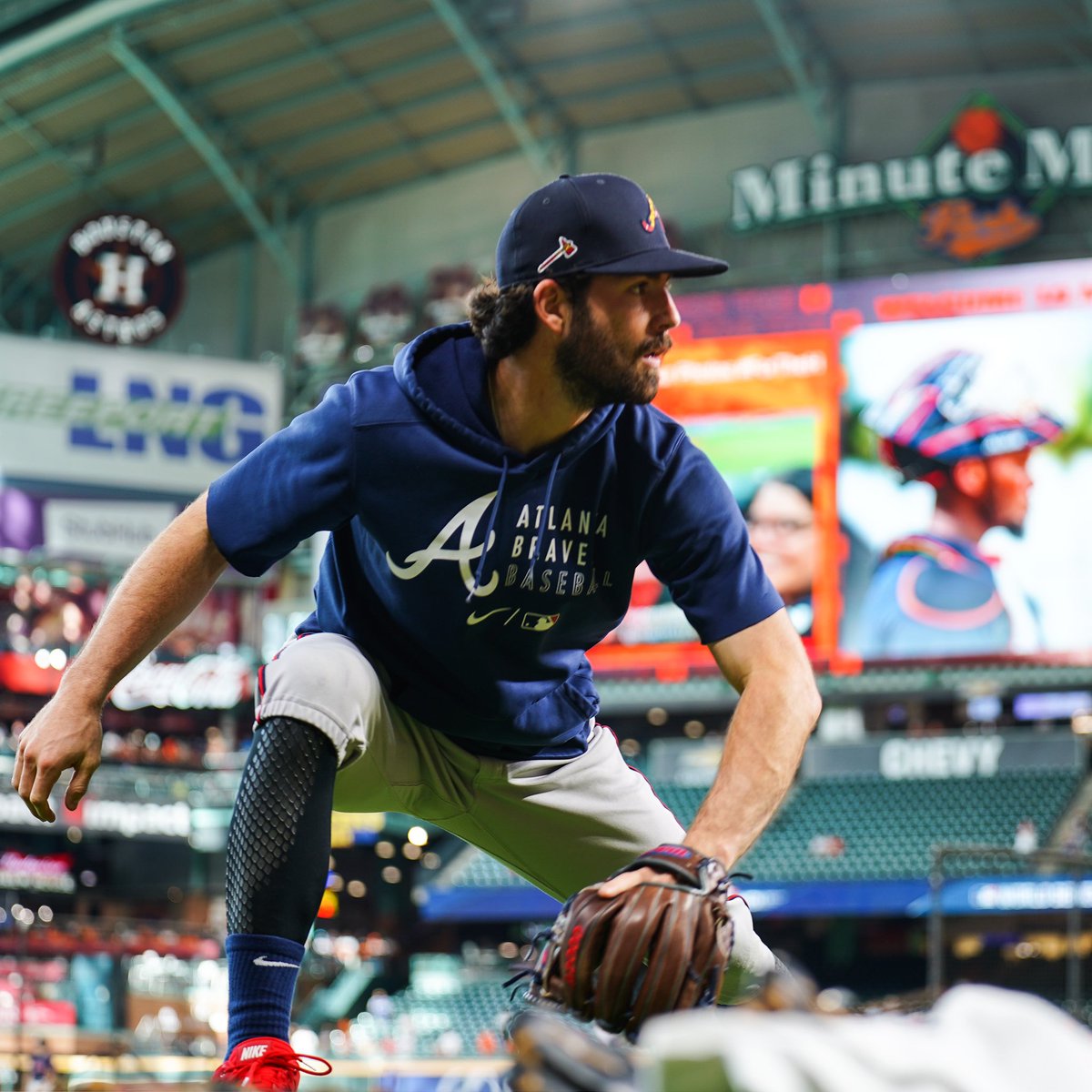 Braves's tweet photo. Game 1 ready. #BattleATL https://t.co/2jjOxV0JyR