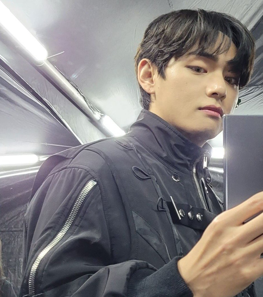 __btsupremacy's tweet photo. ❍ ʀᴇᴀᴅ ʙᴇғᴏʀᴇ ʏᴏᴜ ғᴏʟʟᴏᴡ . . !  ⋅ ✧

         ╰► ✿ https://t.co/2O6xz45E8W   ‧₊˚✧ ˚ https://t.co/mf0B3XVPHY