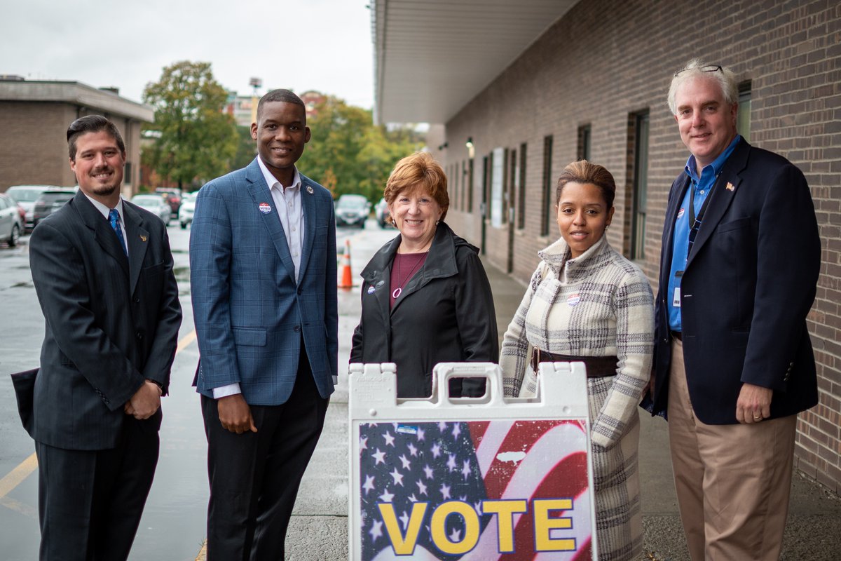 I had the honor of voting early today alongside <a href="/DariusForAlbany/">Darius Shahinfar</a>, <a href="/ALBChiefAuditor/">Albany Chief City Auditor, Dr. Dorcey Applyrs</a>, <a href="/C_Ellis4albany/">Corey Ellis Mayoral Candidate</a>, and <a href="/AlbanyDemocrats/">Albany County Dems</a> Chairman Crawford. One of the best parts about being Mayor is being able to work alongside committed public servants like Darius, Dorcey, and Corey every day.