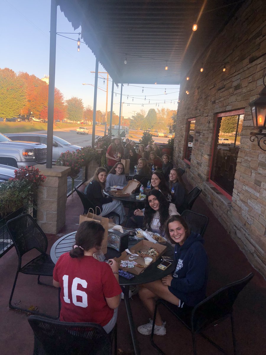 cms_soccerteam's tweet photo. State Bound. First stop The Goat Market.  So good. https://t.co/0H6r6BLmDo