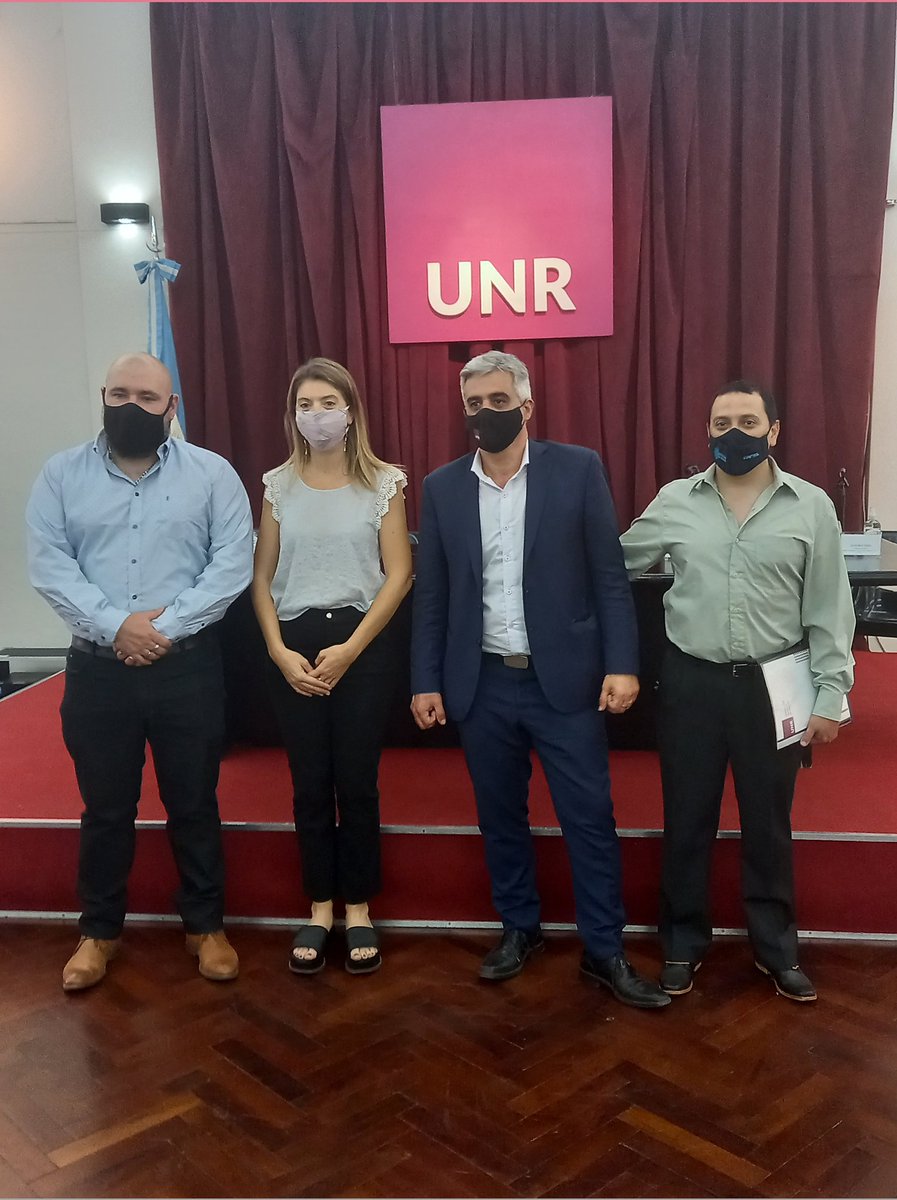 ICLA_UNR's tweet photo. Hoy presentamos el Programa de Estudios en Movilidad y Seguridad Vial con su director @GustavoAdda y con el Rector @fbartolacci 
Firmamos un convenio con el Concejo Municipal para la creación de un observatorio de seguridad vial https://t.co/lVvVa3ivjn