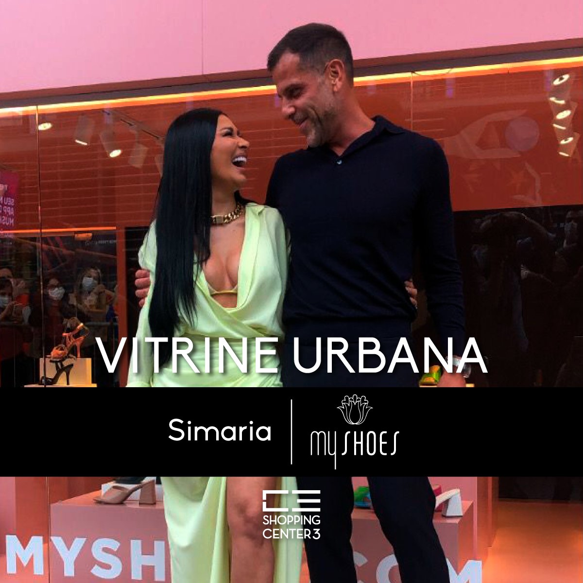Center3Shopping's tweet photo. A @myshoesoficial preparou uma surpresa especial no Center 3 hoje. A cantora @SimariaMendes é embaixadora da marca e veio para o lançamento que está com uma vitrine urbana incrível.  

Vem conhecer a vitrine aqui no Center 3.

#Center3 #Paulista #Sp #AvPaulista #simaria #myshoes https://t.co/cPdBdWkDoF