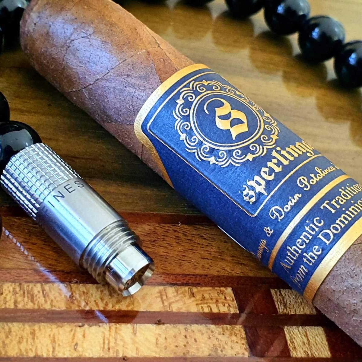 LeonDanays's tweet photo. "Black onyx can give us the strength to look within ourselves, to understand the past, present, and future, and to take charge of our lives going forward"...
and if in addition I can punch my Sperlinga cigars with a black  #ONYX PUNCH BRACELET® by @LesFINESLAMES..all is perfect! https://t.co/QtiWAzbVtT