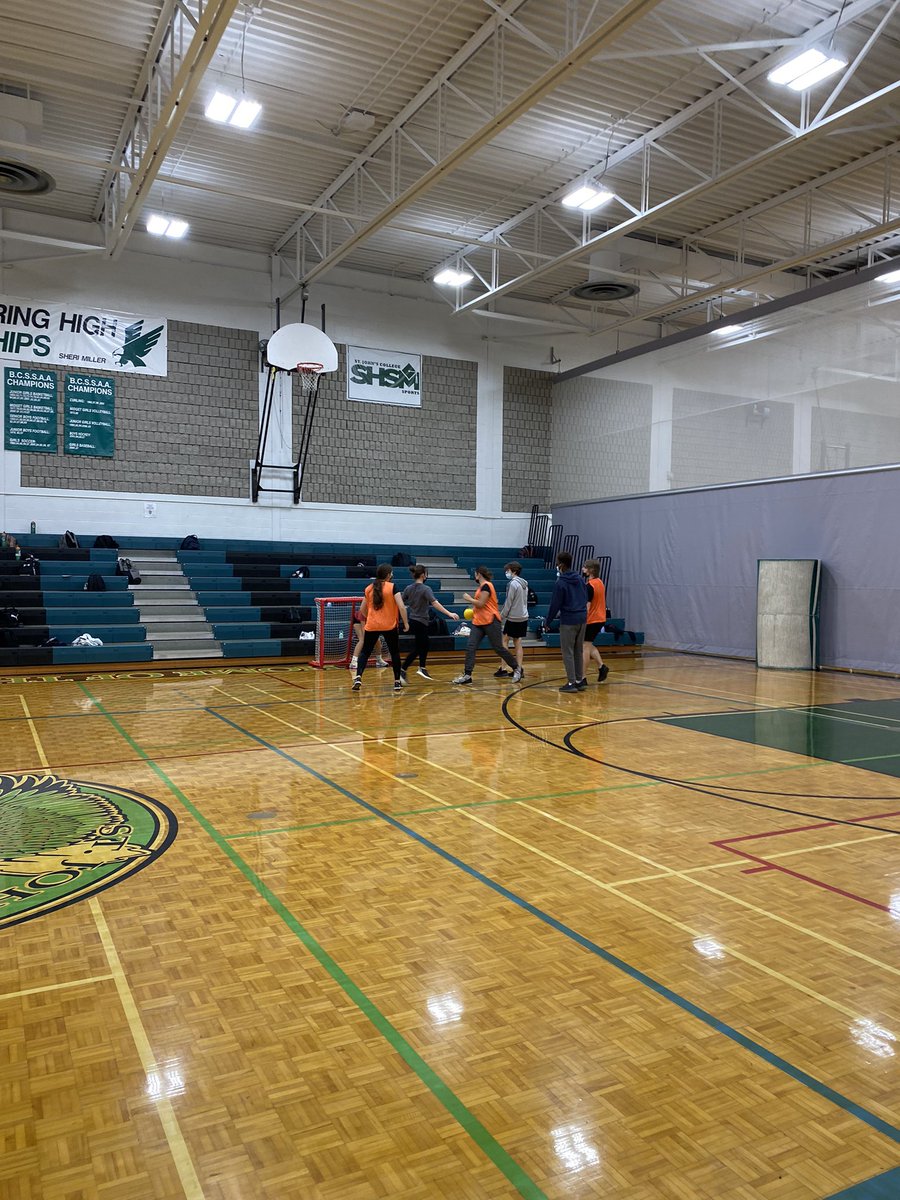 MsHeyens's tweet photo. From Speedball —> Handball and learning about what skills are transferable #PhysEd #PhysicallyLiterate https://t.co/JHumnh2bcK