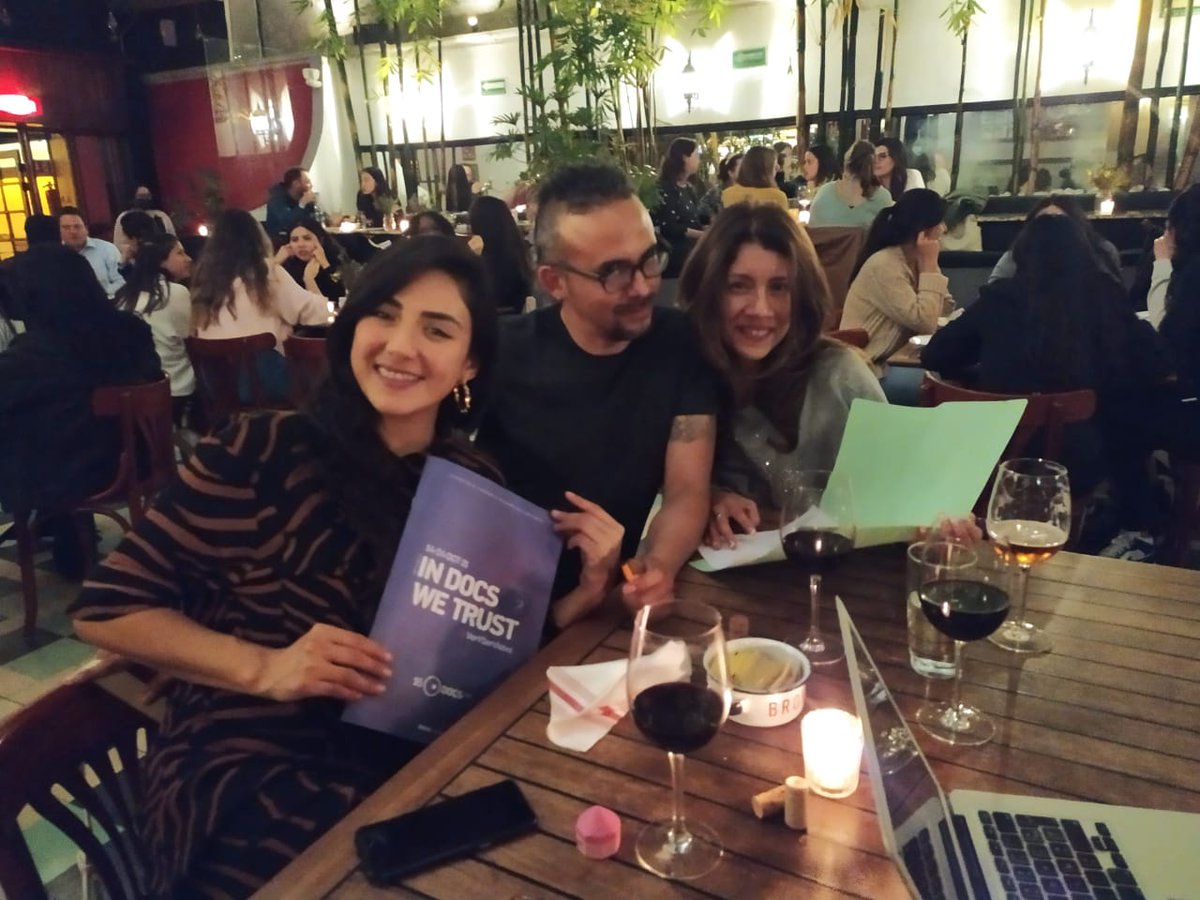 DocsMX's tweet photo. Las buenas alianzas hacen grandes cosas y esta no es la excepción, gracias a @BrokaBistrot por ser parte de #16DocsMX y brindarnos el espacio para deliberar lxs ganadores de «Otro mundo es posible», «México ópera prima» y «Hecho en México».
Esperamos seguir de la mano con ustedes https://t.co/wIzmZcphoN