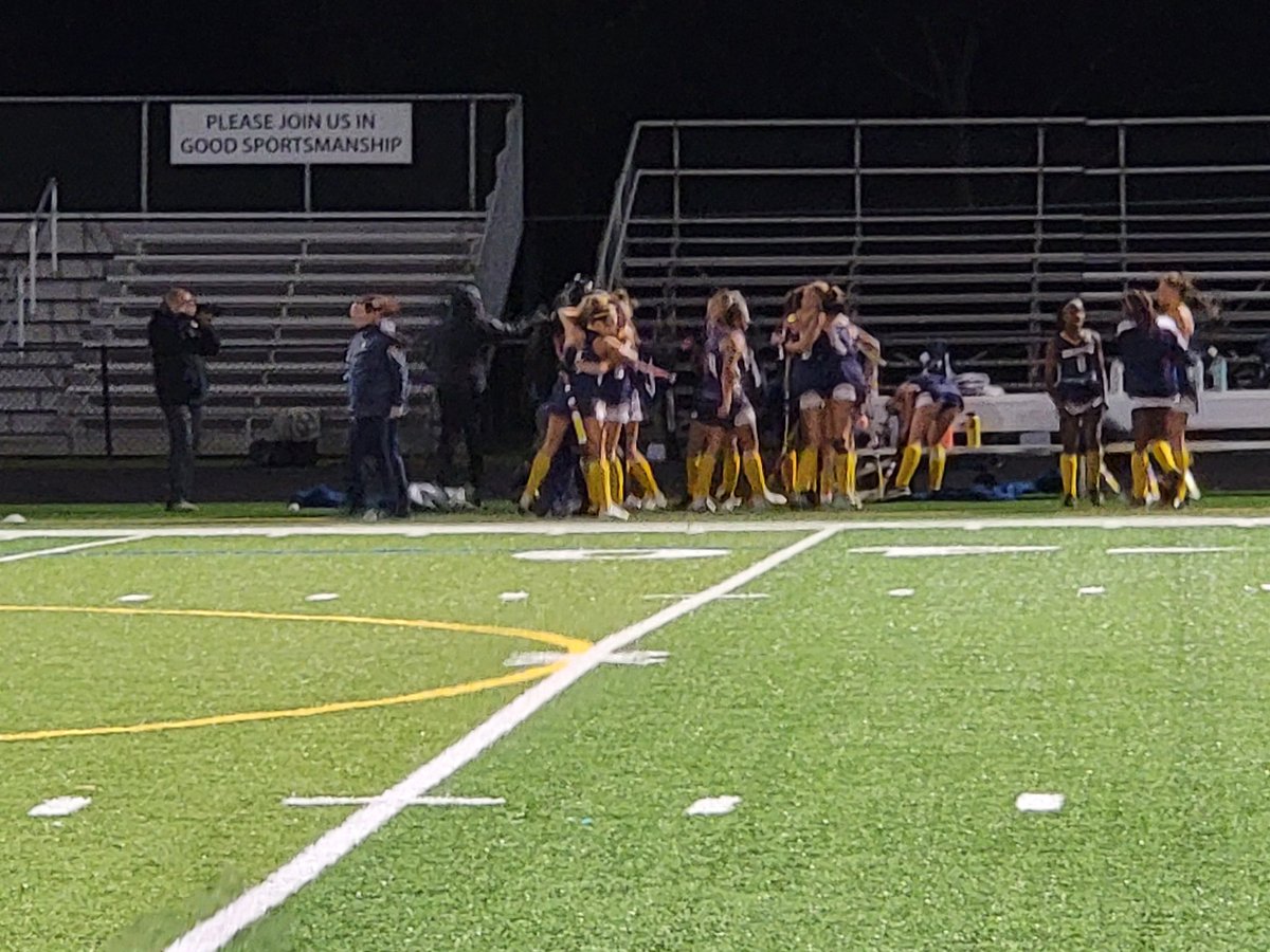 CHoward0195's tweet photo. Final score! 
Pocomoke- 1
Kent Island- 0

Pocomoke has won the Bayside field hockey championship! Tune in tonight at 10 and 11 on @47abc for the highlights! https://t.co/QkCwgfuk65