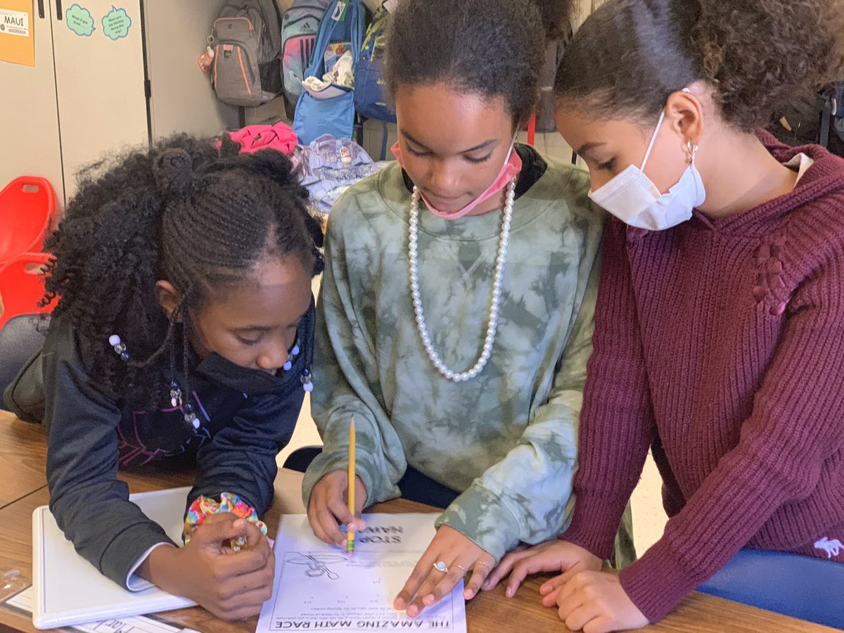 Flaherty_RNE's tweet photo. Unit review is under way. #Quizzizz and The Amazing Race had all kids locked in and focused. #rnegreatthings https://t.co/rdO1gBKtlf