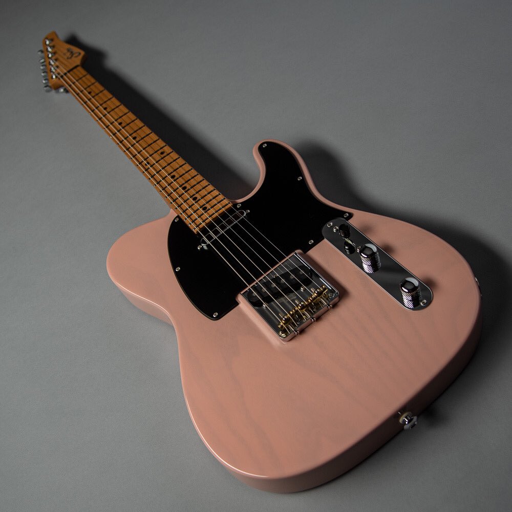 lauzonmusic's tweet image. #TeleTuesday!
This new #Suhr #ClassicT is available now in store and online...
.
Suhr Classic T Paulownia, Trans Shell Pink
Lauzon Music
1345 Wellington st., Ottawa
lauzonmusic.com
.
lauzonmusic.com/product/suhr-c…

#guitar #guitarshop #newarrival