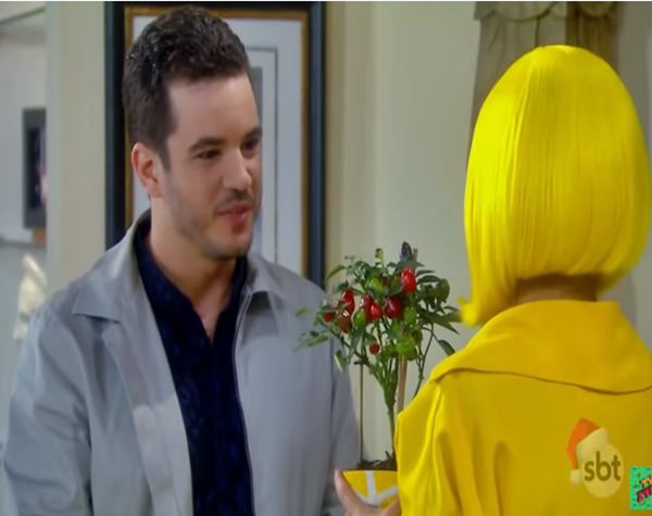 E eles começaram a se conhecer melhor VITÂNIA  @iVitorGamboa <a href="/EstefaniaLarios/">Tia Perucas</a> #CarinhadeAnjo019