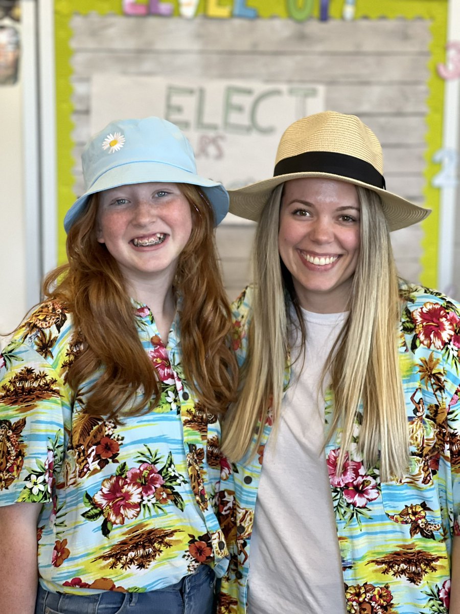 Twinsies for tropical day 🏝