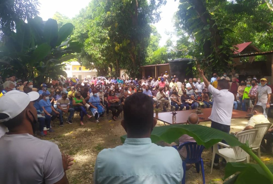 El Candidato de la Mesa de la Unidad Democrática #MUD en #SanCarlos Alexander Míreles sigue creciendo en intención de voto y apoyo popular 🧐