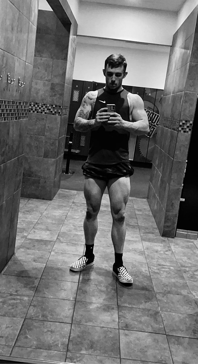 holdy02's tweet photo. You can’t go back and change the beginning, but you can start where you are and change the ending! #GymSelfie https://t.co/YNPPq1VDf3
