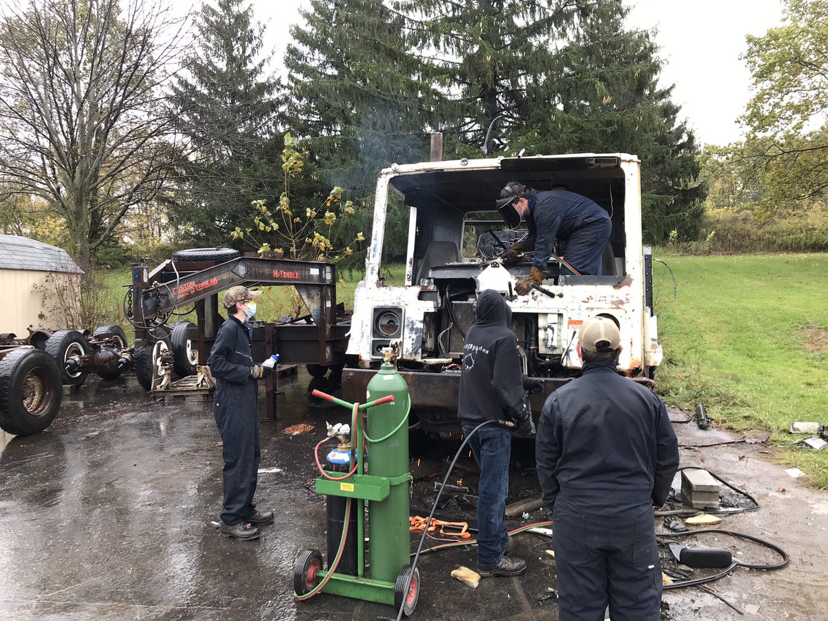 fltccDT's tweet photo. Rain or shine Diesel Tech juniors working hard and getting the job done.   @WFL_FLTCC https://t.co/aLDvSWfjqr