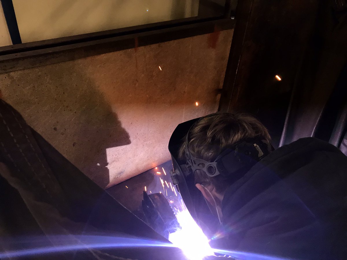 fltccDT's tweet photo. Rain or shine Diesel Tech juniors working hard and getting the job done.   @WFL_FLTCC https://t.co/aLDvSWfjqr