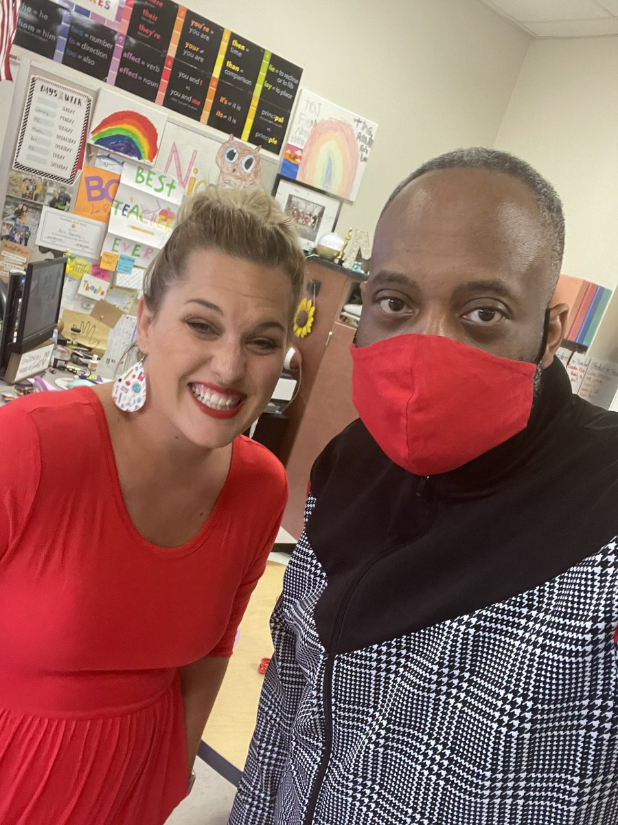 McWilliamsMike1's tweet image. Celebrating Red Ribbon Week at @SavannahElem380. 

Today was Wear RED Day because we can make
R eally
E xcellent 
D ecisions
❤️❤️❤️❤️