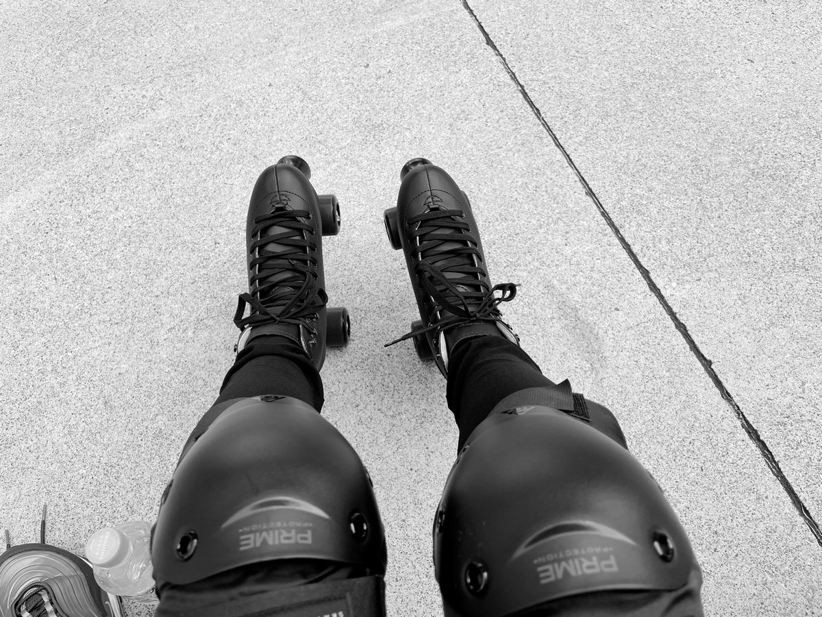 tamakiimo's tweet image. #クワッドスケート #みなとのもり公園 
まるで自分の足のように自在に転がせるのが理想。