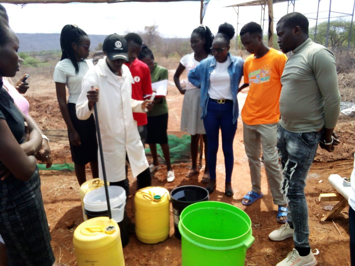 FavreJosephine's tweet photo. After DRC, the AAVF team finalized another project in Kenya together with Students at the Lukenya University Campus. 

Capacity Building: 

AAVF continues changing lives by introducing vertical farming as a sustainable technology to alleviate food security in African. https://t.co/bqPN59Rwqx
