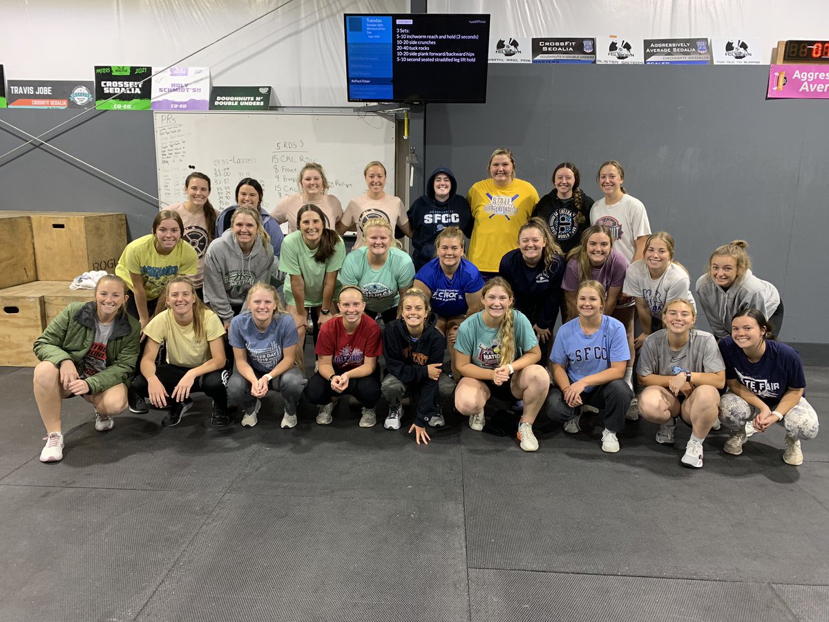 The girls crushed their front squat PR’s this morning! Over 600# gained as a team 👏🏼💙 #team6 #CrossFitSedalia #ringingthebell <a href="/sfccmoAthletics/">SFCC Athletics</a>