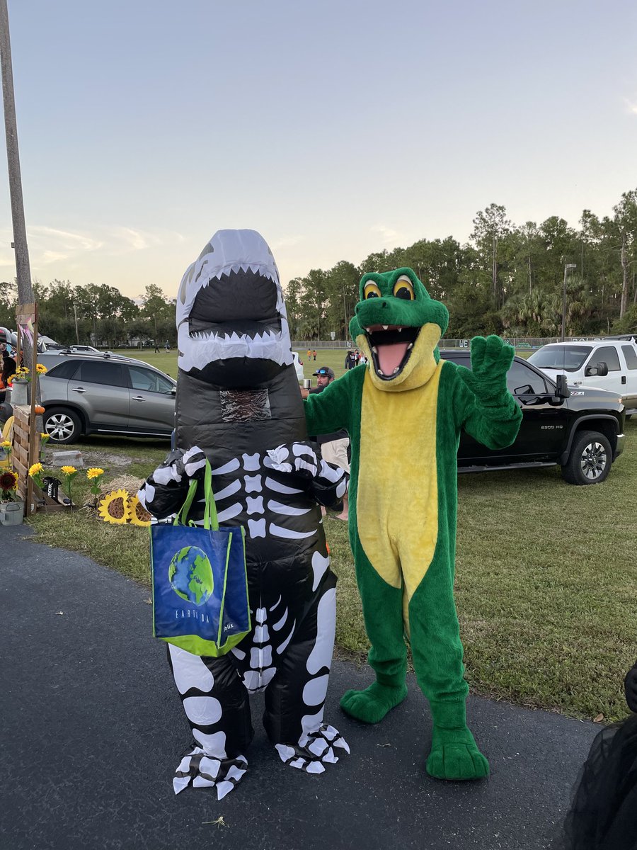 Mrs. Sanchez tweet media