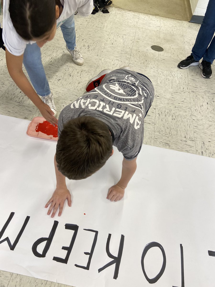 MrsCurran_CCMS's tweet photo. CCMS kicked off Red Ribbon Week by wearing red and getting a visit from Officer Jensen from the Plattsburg Police Department. He talked to our students about the dangers of drugs and vaping. The students also signed a pledge to remain drug free. @CCMSTigers #RedRibbonWeek https://t.co/uPExvFWRCL