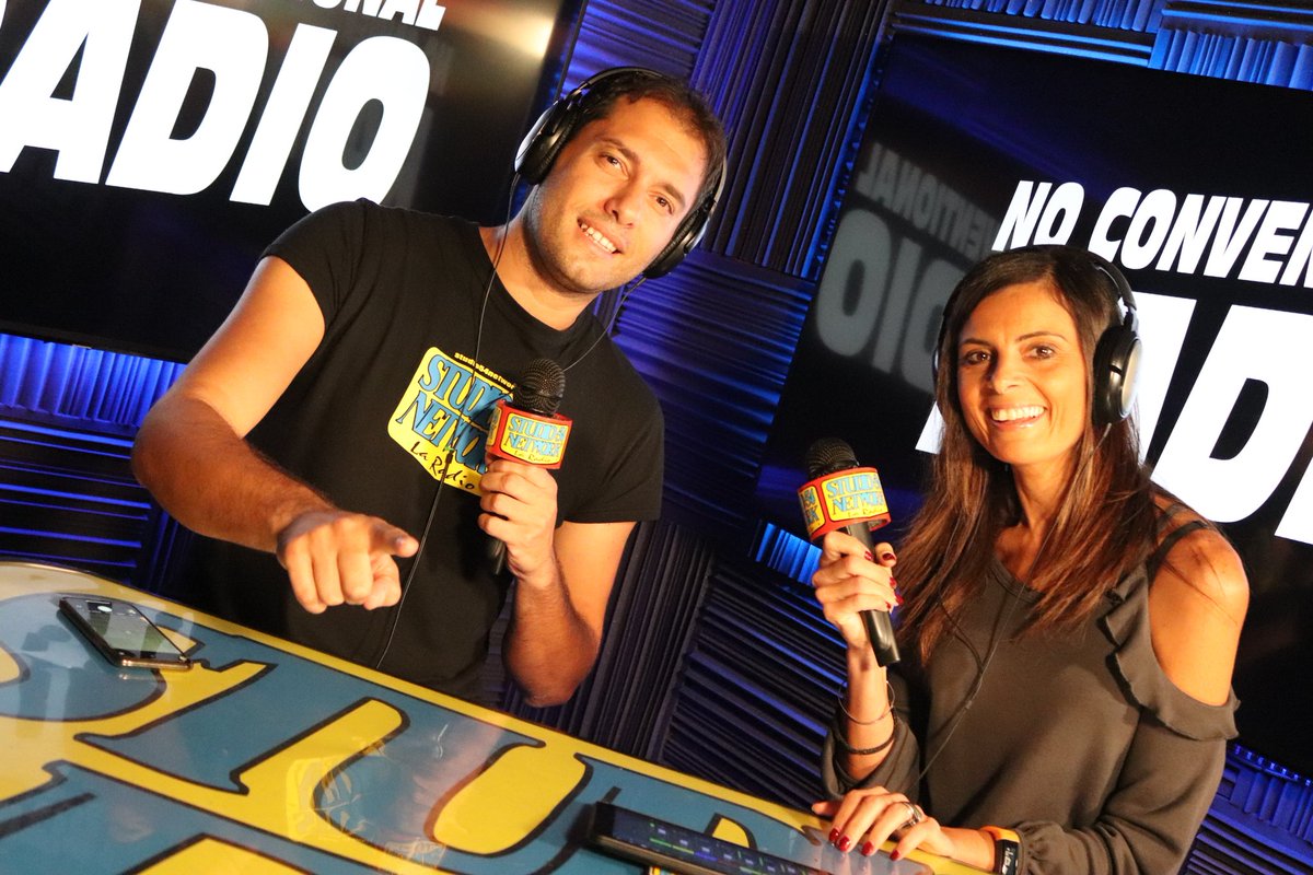 Studio54net's tweet photo. In diretta da Cosenza!Tutte le altre foto su https://t.co/OnGRT8hdqw😍🔆 #MFO #Milanofashionoutlet #Cosenza #ViaMontesanto #Calabria #Moda #Fashion #Rende #Studio54network #radio #musica #musicisti #cantanti #musicaitaliana #Catanzaro #Lameziaterme #Siderno #Catania https://t.co/VgQ6nPlNvK