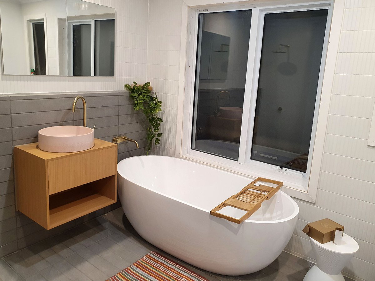 Did you know Anston products can also be used indoors? 😉

Case in point: this gorgeous bathroom #renovation, recently completed using Anston #cladding and #paving in our Granite Range Atlas ✨

#interiordesign #exteriordesign #beautifulproducts