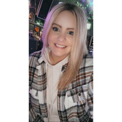 MarandaGrace_Xo's tweet photo. #NewProfilePic https://t.co/80sZMm0N4Z