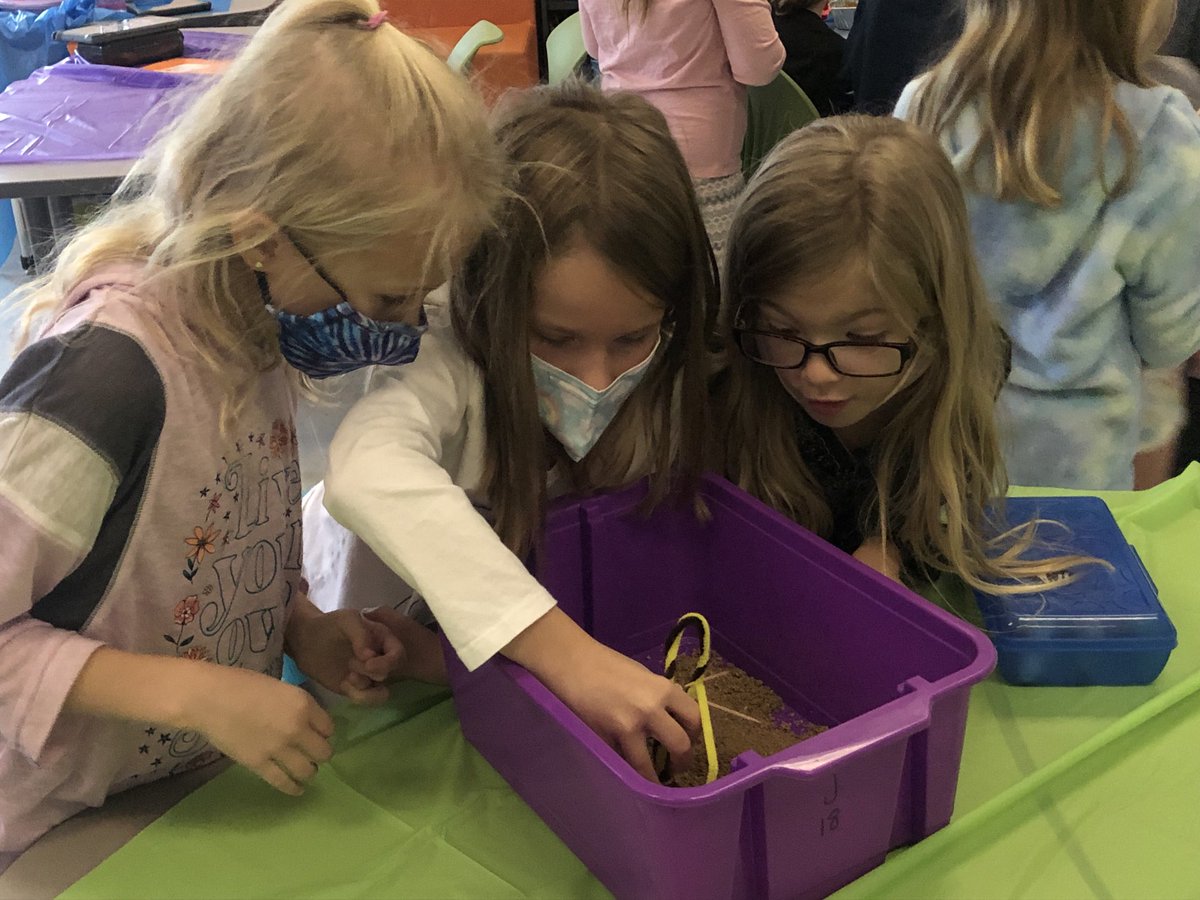 JES_Robb's tweet photo. Testing our prototypes for our tools we created to dig up fossils. https://t.co/iTdL0fpC7u