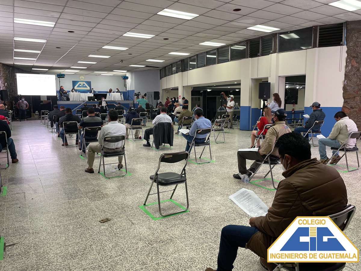 gt_cig's tweet photo. #CIGINFORMA Da inició la Sesión Extraordinaria de Asamblea General para aprobación del Timbre Electrónico, en estos se da lectura del Reglamento del Timbre Electrónico de Ingeniería. https://t.co/odIxQaJgss