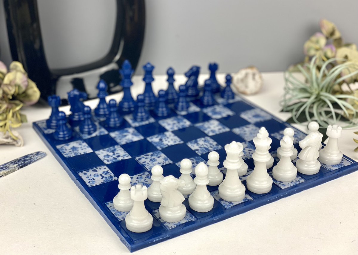 kelsotheartist's tweet photo. Like fine China 💙🤍

Completely obsessed with my newest chess set!!! 
find it now available in my shop under “accessories” for 10% off ♟ https://t.co/gGyVnCYH7V